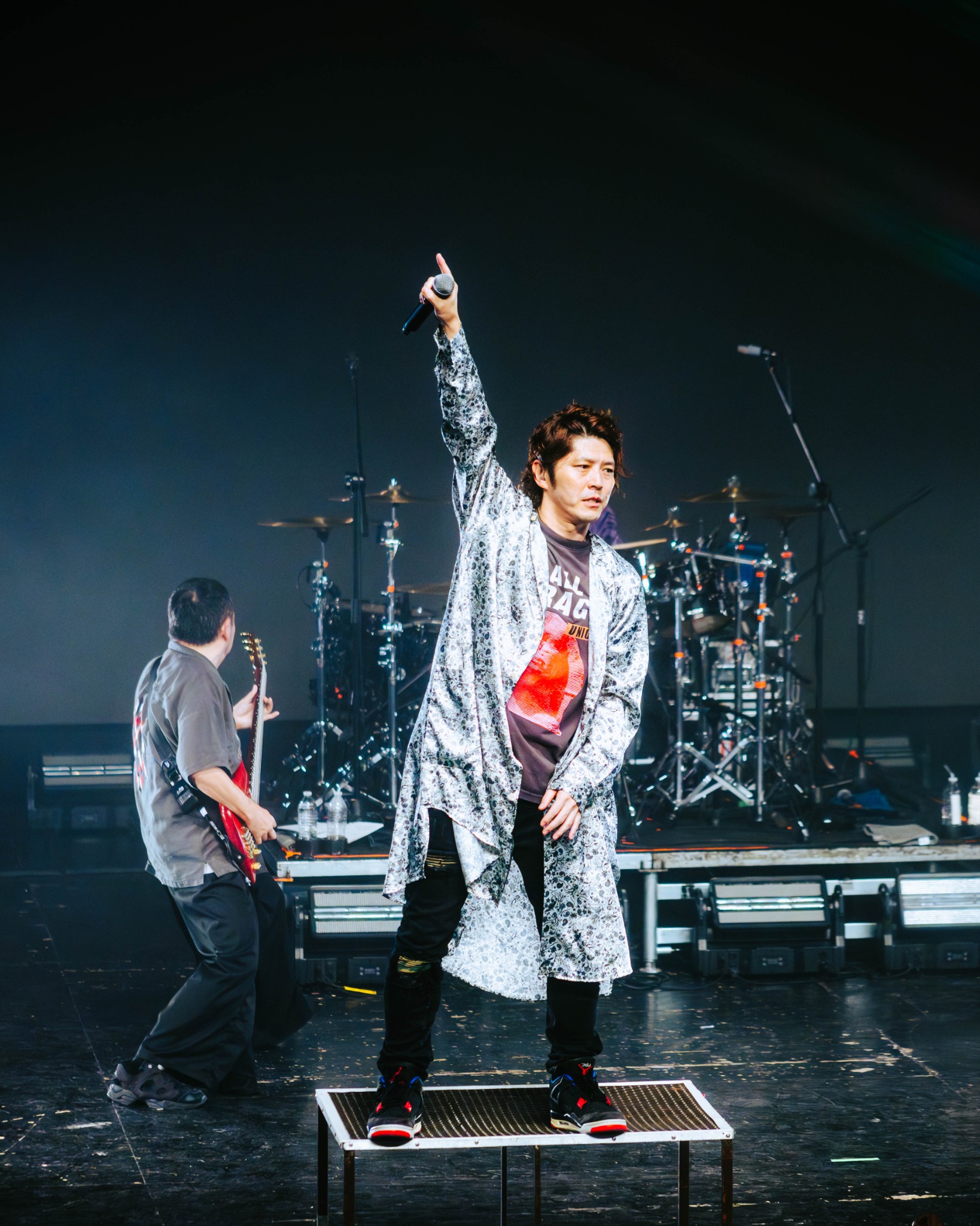 FLOW convirtió la nostalgia de Naruto en una noche de rock japonés